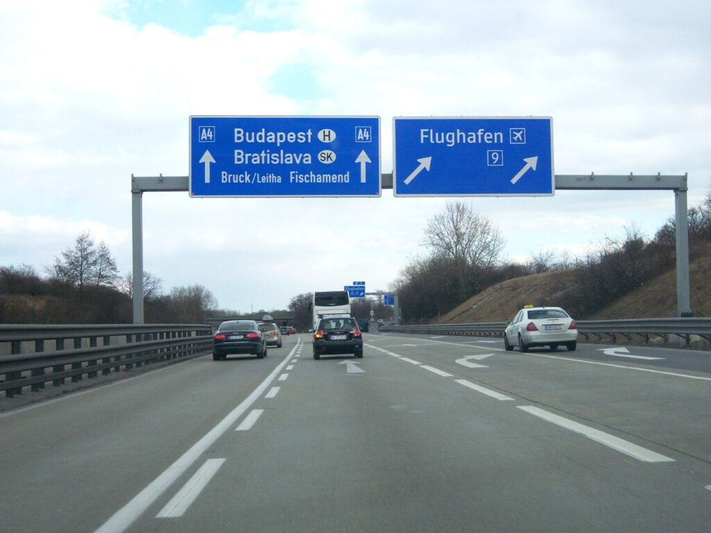 магистрала А4, отклонение за летище Виена, Швехат
